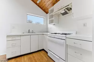 2455 3rd St, Fort Lee, NJ 07024 - Photo 27