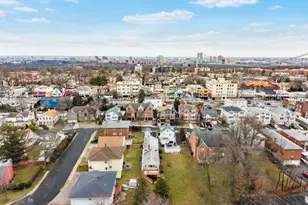 2455 3rd St, Fort Lee, NJ 07024 - Photo 45