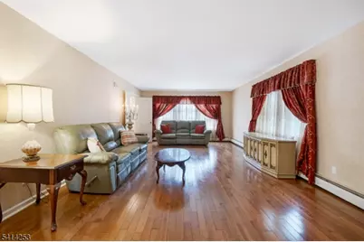 403 Roberts Ln, Scotch Plains Township, NJ 07076 - Photo 7