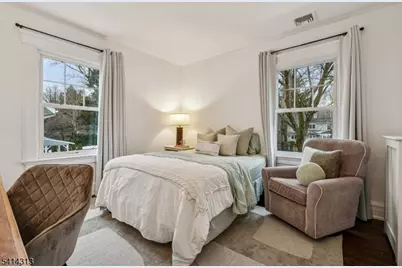 97 Montclair Ave, Montclair, NJ 07042 - Photo 19