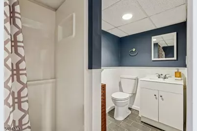 97 Montclair Ave, Montclair, NJ 07042 - Photo 33