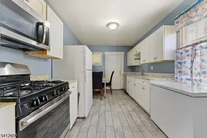 71 Franklin Ter, Irvington, NJ 07111 - Photo 7