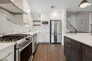 31 Upper Mountain Ave, Montclair, NJ 07042 - Photo 7