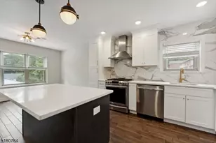 31 Upper Mountain Ave, Montclair, NJ 07042 - Photo 7