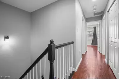 31 Dogwood St, Jersey City, NJ 07305 - Photo 9