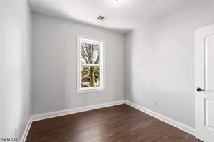 322 Rutherford Blvd, Clifton, NJ 07014 - Photo 13