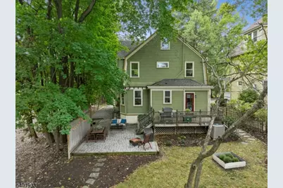 11 Valley Pl, Montclair, NJ 07043 - Photo 43