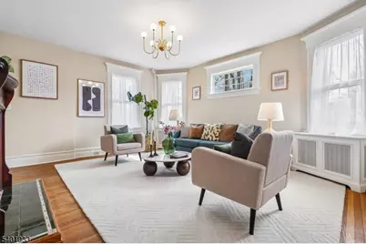 11 Valley Pl, Montclair, NJ 07043 - Photo 9