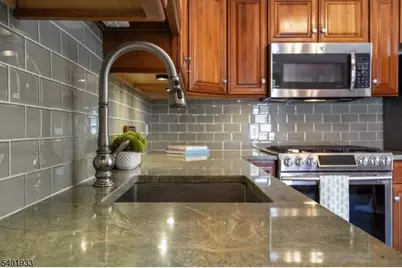 11 Valley Pl, Montclair, NJ 07043 - Photo 23