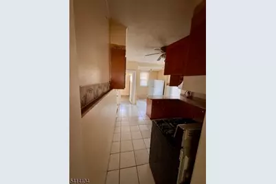 445 E 32nd St, Paterson, NJ 07504 - Photo 13