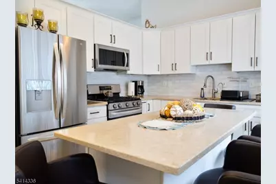 512 Azalea Dr   Ondo, Branchburg Township, NJ 08876 - Photo 5