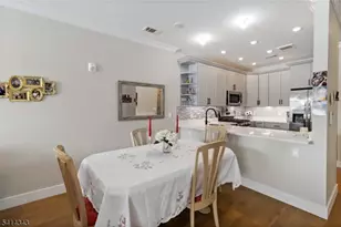 302 Fischer Ct, Rockaway Township, NJ 07866 - Photo 5