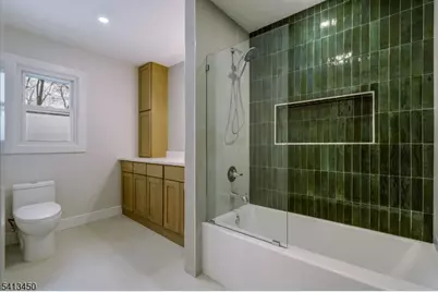 27 Hunterdon Blvd, Berkeley Heights Township, NJ 07974 - Photo 13