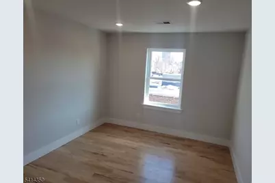 116 Shephard Ave, Newark, NJ 07112 - Photo 15