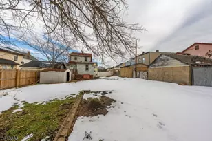 9-11 Stratford Pl, Irvington, NJ 07111 - Photo 5