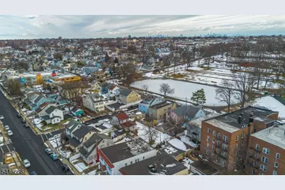 9-11 Stratford Pl, Irvington, NJ 07111 - Photo 7