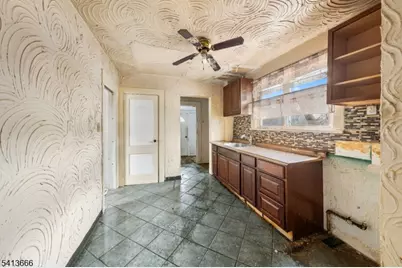 9-11 Stratford Pl, Irvington, NJ 07111 - Photo 17