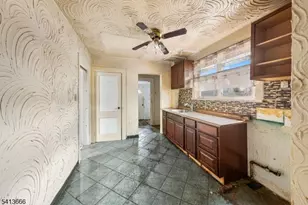 9-11 Stratford Pl, Irvington, NJ 07111 - Photo 17