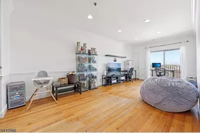 15-19 Tichenor Ln #407, Newark, NJ 07114 - Photo 3