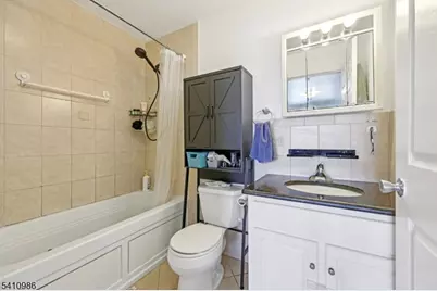 15-19 Tichenor Ln #407, Newark, NJ 07114 - Photo 23