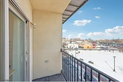 15-19 Tichenor Ln #407, Newark, NJ 07114 - Photo 25