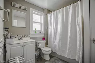 416 E 6th Ave, Roselle, NJ 07203 - Photo 3