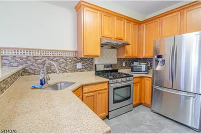 3027 King Ct, Green Brook Township, NJ 08812 - Photo 3