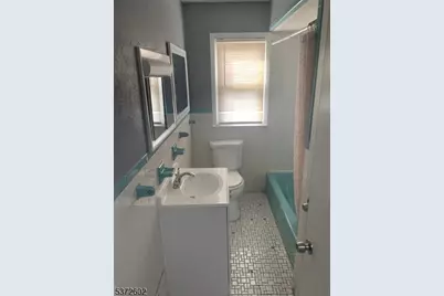 700 Louis Ave, Linden, NJ 07036 - Photo 5