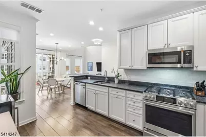 35 Aspen Dr, Cedar Grove Twp., NJ 07009 - Photo 7