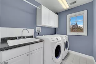 4 Downing Ct, Chester, NJ 07930 - Photo 41