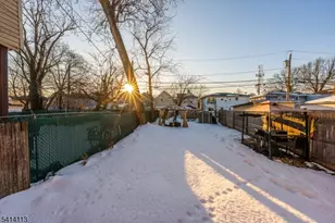 213 N Park St, East Orange, NJ 07017 - Photo 13