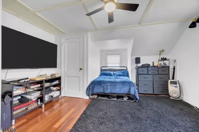 321 Sherwood Rd, Union Township, NJ 07083 - Photo 17