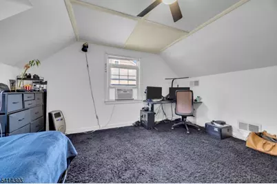 321 Sherwood Rd, Union Township, NJ 07083 - Photo 19