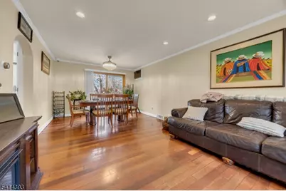 321 Sherwood Rd, Union Township, NJ 07083 - Photo 3