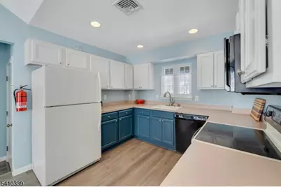 5656 Berkshire Valley Rd, Jefferson Township, NJ 07438 - Photo 17