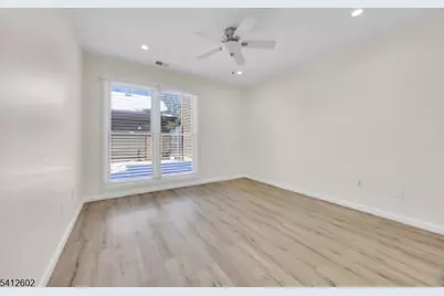 113 Heather Ct, Edison, NJ 08820 - Photo 19