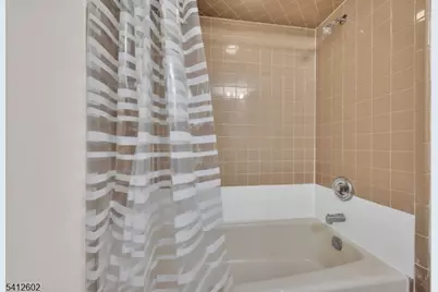 113 Heather Ct, Edison, NJ 08820 - Photo 23