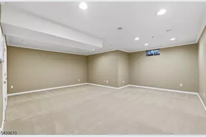 402 Dalton Ct, Denville, NJ 07834 - Photo 13