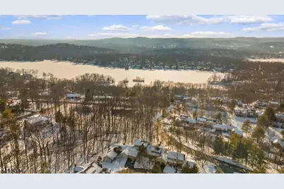 4 Birdseye Circle, Wayne Twp., NJ 07470 - Photo 29