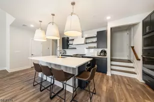 707 Station Rd, Dunellen, NJ 08812 - Photo 7