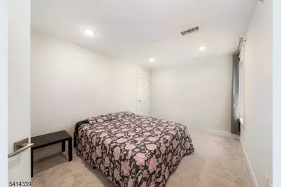 707 Station Rd, Dunellen, NJ 08812 - Photo 15