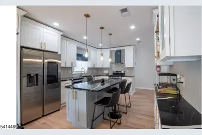 266 Elm Ave, Teaneck Township, NJ 07666 - Photo 3