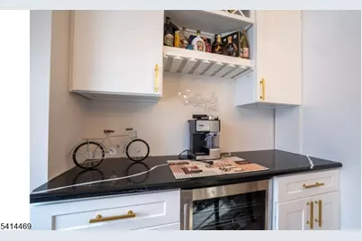 266 Elm Ave, Teaneck Township, NJ 07666 - Photo 5