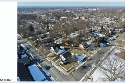 266 Elm Ave, Teaneck Township, NJ 07666 - Photo 21