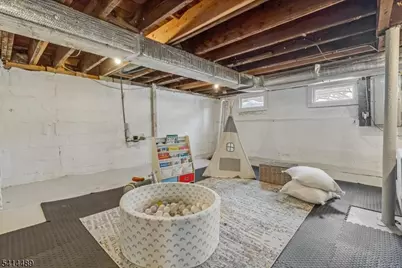 5 Canterbury Dr, Montclair, NJ 07042 - Photo 29