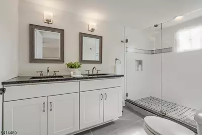 5 Canterbury Dr, Montclair, NJ 07042 - Photo 25