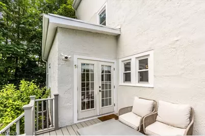 5 Canterbury Dr, Montclair, NJ 07042 - Photo 41