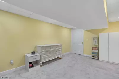 34 Stockton Ct, Parsippany, NJ 07950 - Photo 21