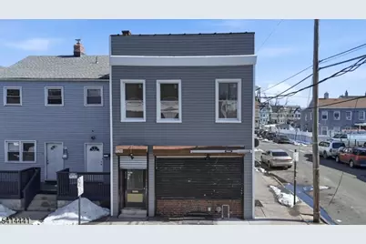 615 E 22nd St, Paterson, NJ 07514 - Photo 3