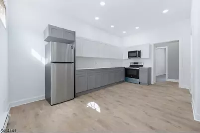 615 E 22nd St, Paterson, NJ 07514 - Photo 5